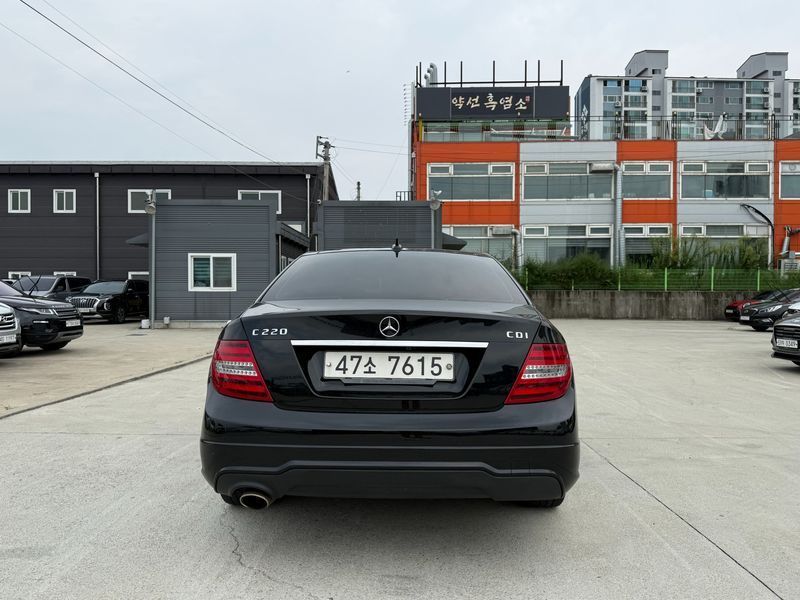 2013 Mercedes-Benz C-Class W204 C220 CDI AVANTGARDE photo 3