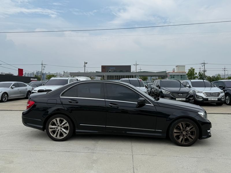 2013 Mercedes-Benz C-Class W204 C220 CDI AVANTGARDE photo 4