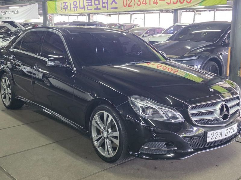 2014 Mercedes-Benz E-Class W212 E300 4MATIC Avantgarde photo 3