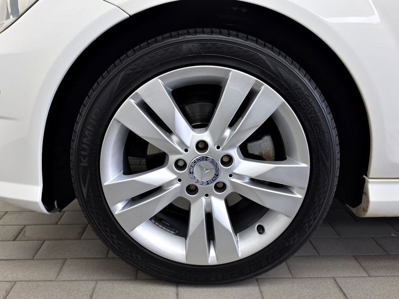 2013 Mercedes-Benz C-Class W204 C250 photo 5