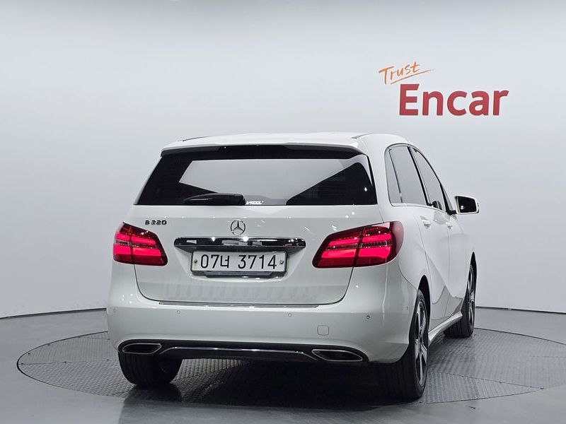 2018 Mercedes-Benz B-Class W246 B220 photo 4