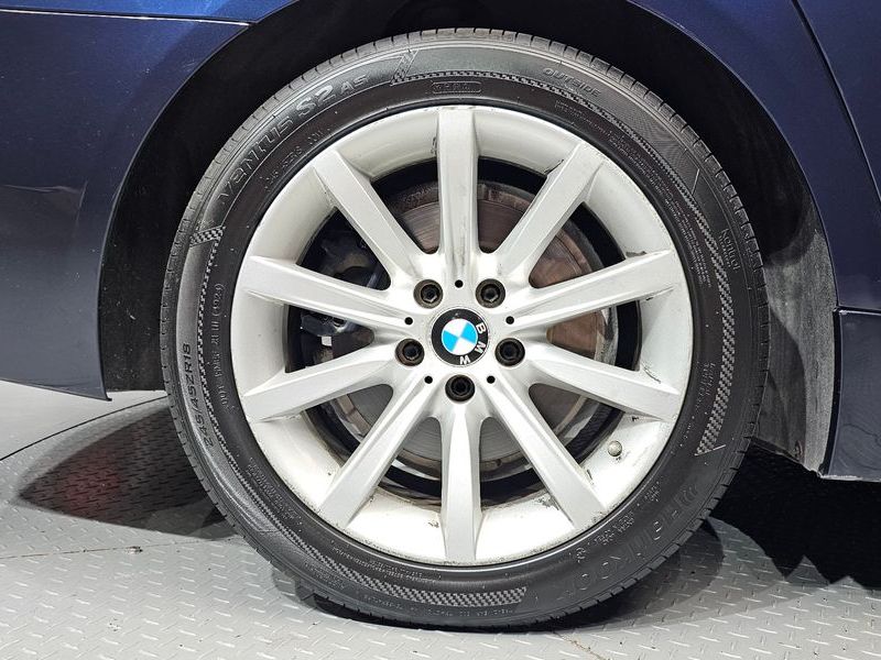 2015 BMW 5-Series 528i xDrive photo 5