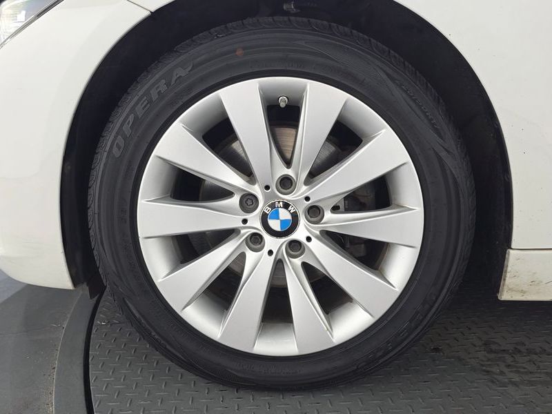 2016 BMW 3-Series 320d photo 5