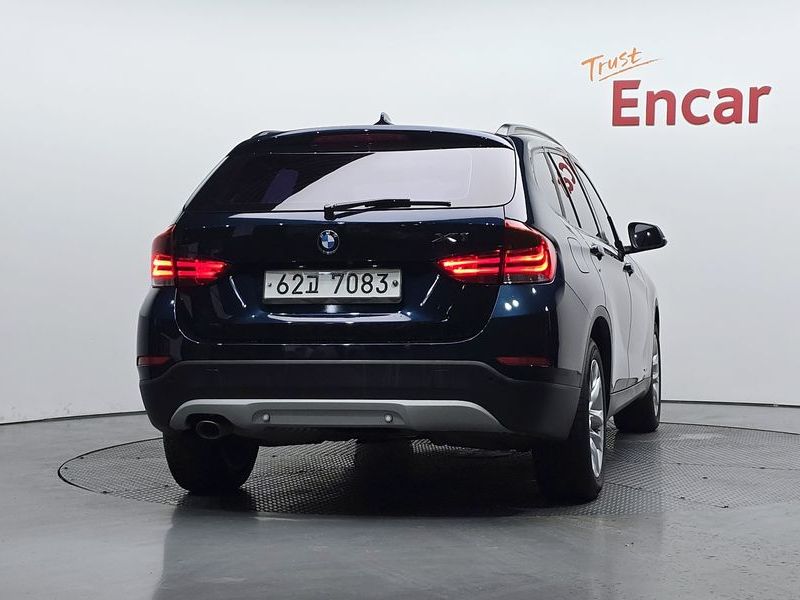 2015 BMW X1 E84 xDrive 18d photo 4