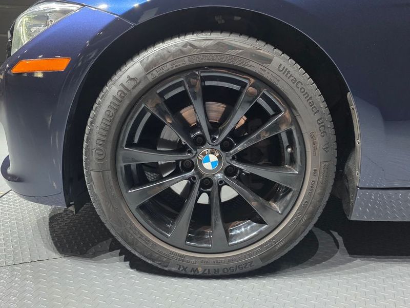 2013 BMW 3-Series 320d ED Edition photo 5
