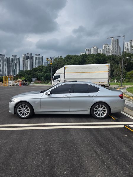 2015 BMW 5-Series 528i photo 5