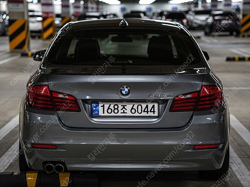 2014 BMW 5-Series 520d Luxury photo 5