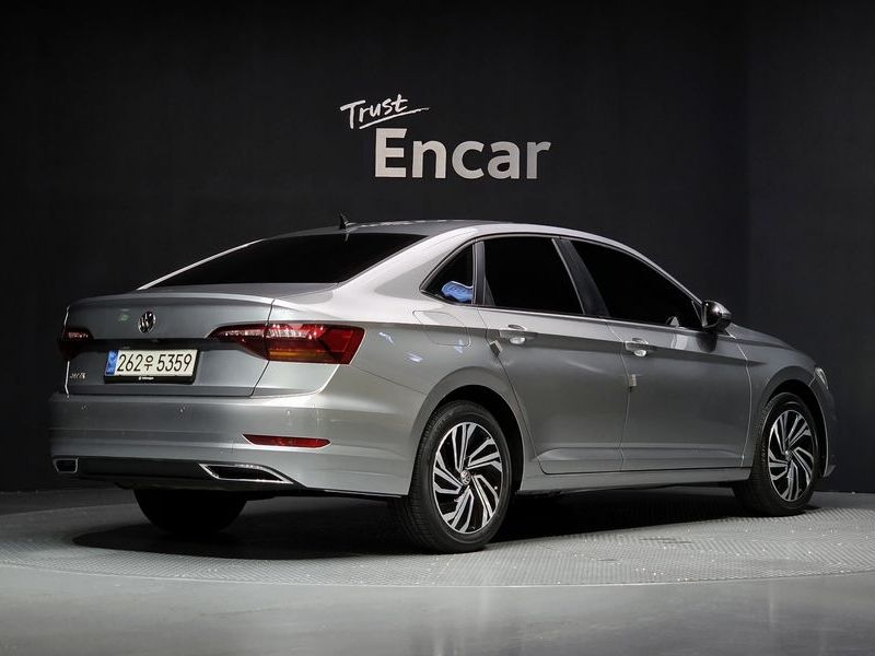 2021 Volkswagen Jetta 7th Generation 1.4 TSI Prestige photo 2