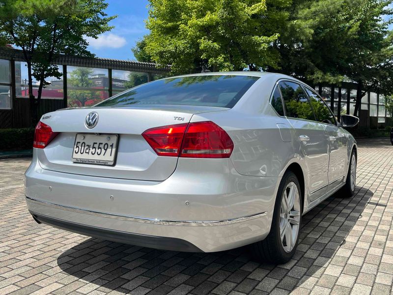 2014 Volkswagen Passat 2.0 TDI B7 photo 4