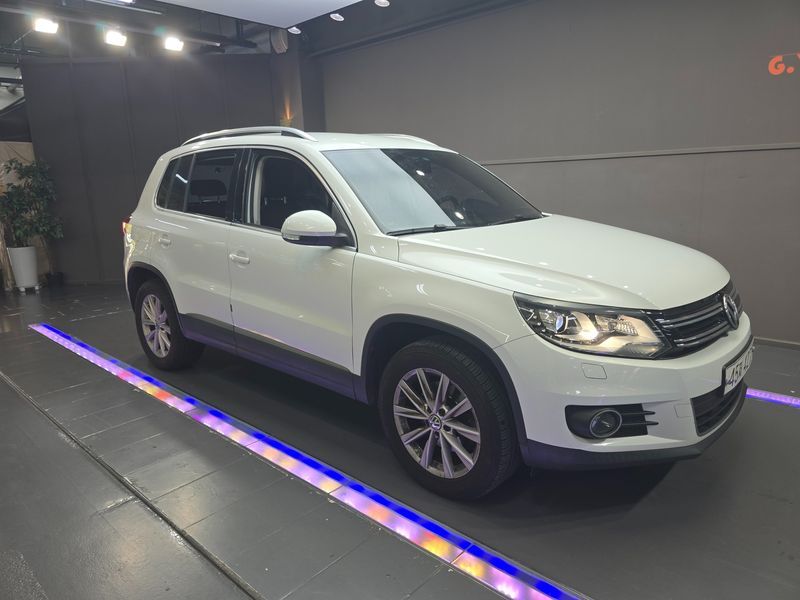 2015 Volkswagen New Tiguan 2.0 TDI Comfort 5N photo 2