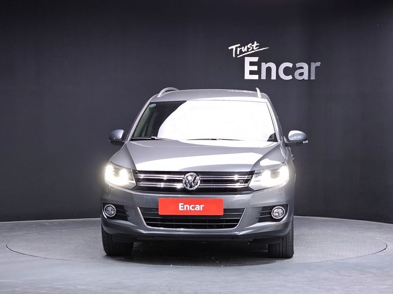 2016 Volkswagen New Tiguan 2.0 TDI Comfort 5N photo 3