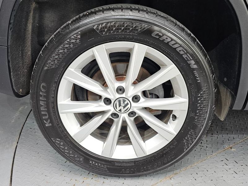 2016 Volkswagen New Tiguan 2.0 TDI Comfort 5N photo 5