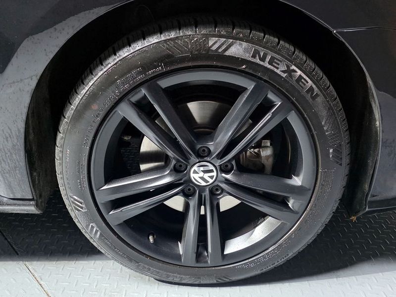 2018 Volkswagen Passat B8 2.0 TSI B7 photo 5