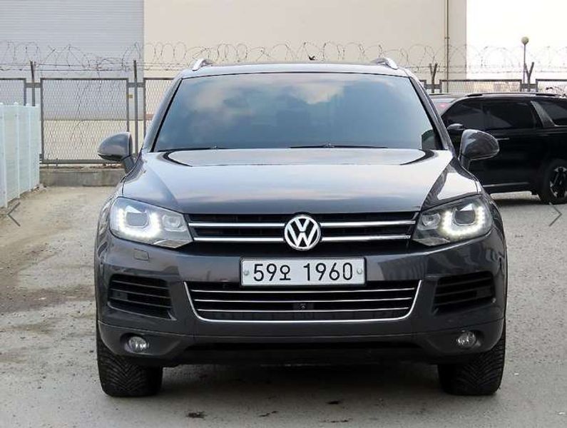 2013 Volkswagen New Touareg V6 3.0 TDI Bluemotion 7P5 photo 3