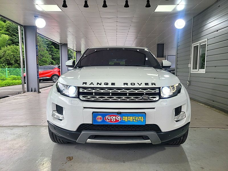 2014 Land Rover Range Rover Evoque L538 2.2 SD4 Pure photo 2