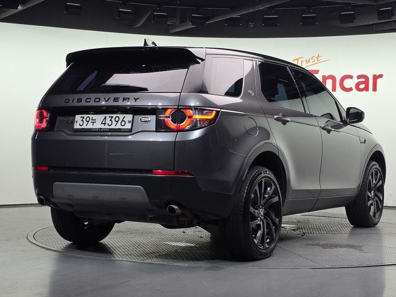 2017 Land Rover Discovery Sport L550 2.0 TD4 HSE Luxury photo 2