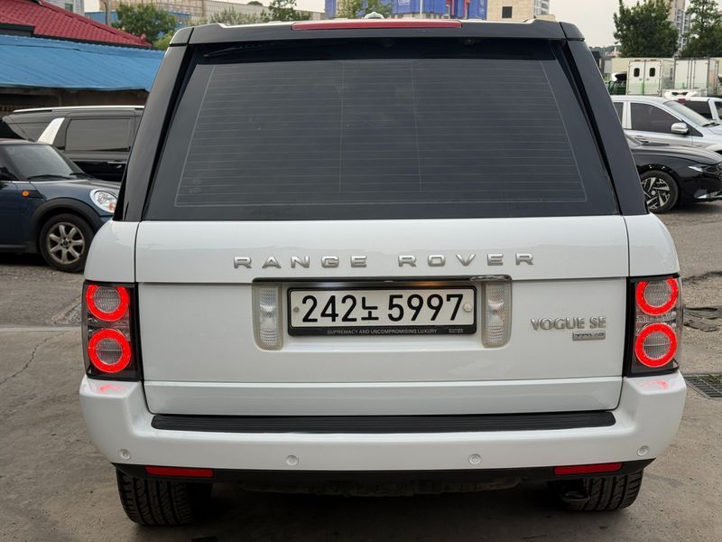 2012 Land Rover Range Rover L405 4.4 TDV8 Vogue photo 3