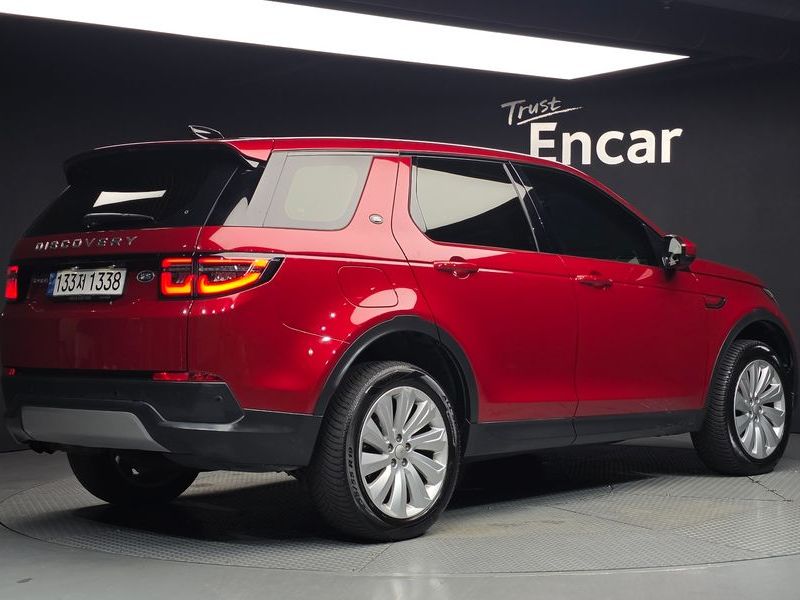 2020 Land Rover Discovery Sport L550 D180 SE photo 2