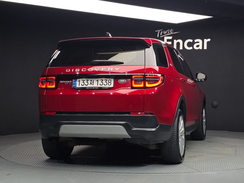 2020 Land Rover Discovery Sport L550 D180 SE photo 4