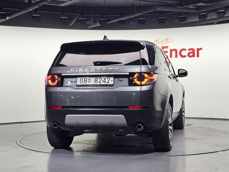 2017 Land Rover Discovery Sport L550 2.0 TD4 HSE Luxury photo 4