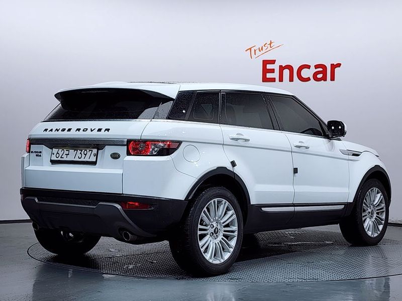 2013 Land Rover Range Rover Evoque L538 2.2 SD4 Prestige photo 2