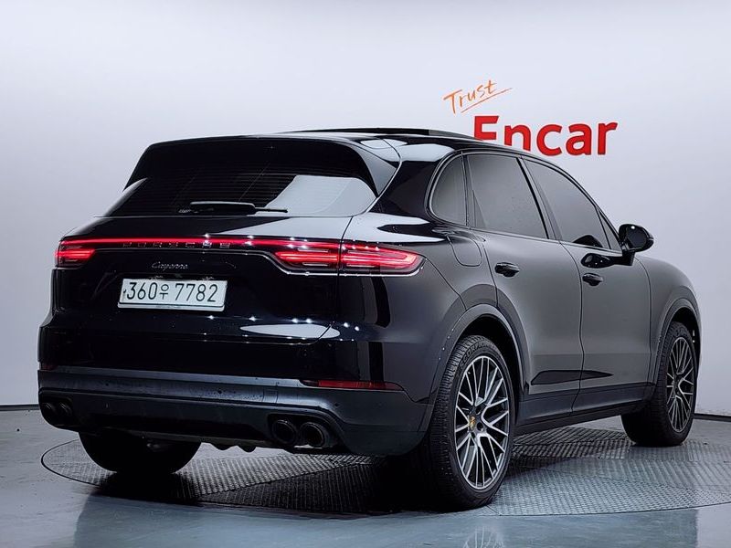 2020 Porsche Cayenne PO536 3.0 photo 2