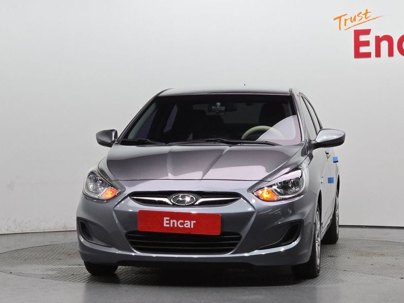 2014 Hyundai Accent Diesel 1.6 VGT Smart photo 3