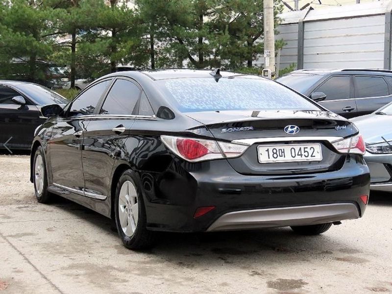 2012 Hyundai YF Sonata 2.0 Premier photo 3