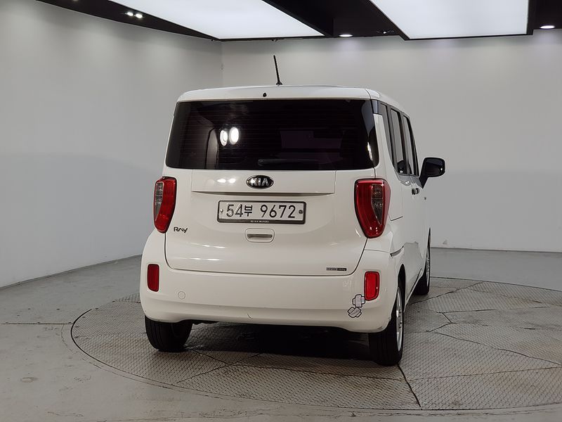 2013 Kia Ray VAN Deluxe photo 3