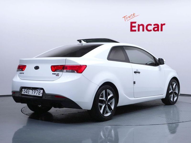 2013 Kia Porte 1.6 GDI Prestige photo 2