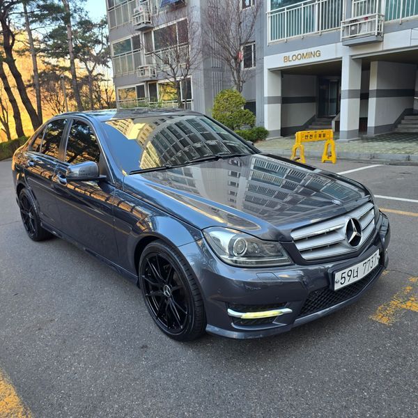 2013 Mercedes-Benz C-Class C220 CDI photo 2