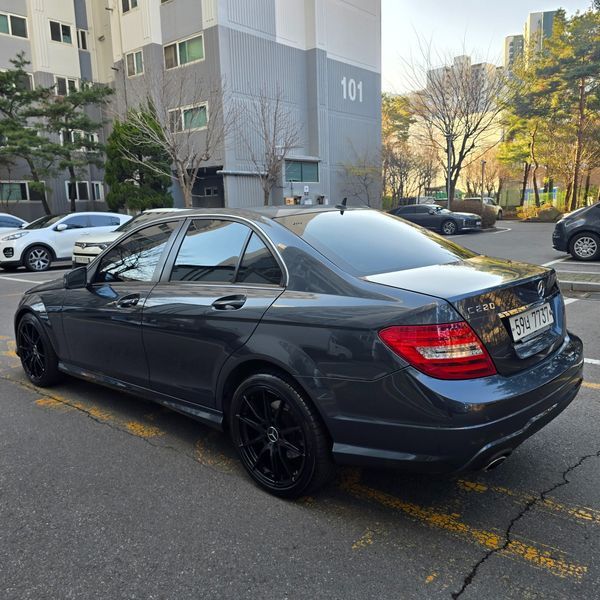 2013 Mercedes-Benz C-Class C220 CDI photo 4