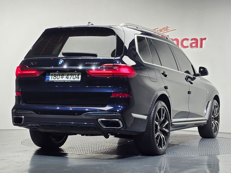 2021 BMW X7 xDrive 40i M Sport 6STR photo 2