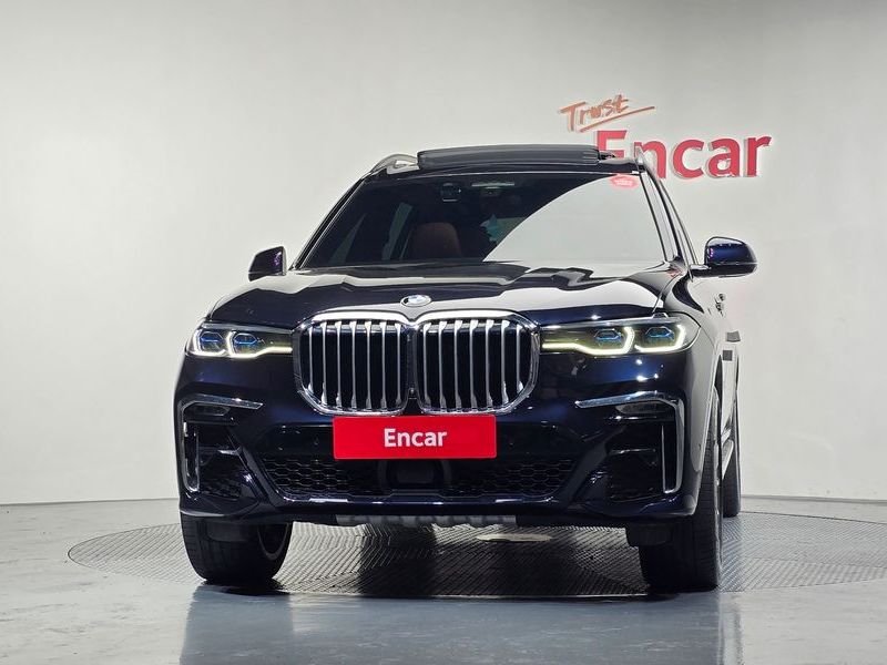 2021 BMW X7 xDrive 40i M Sport 6STR photo 3