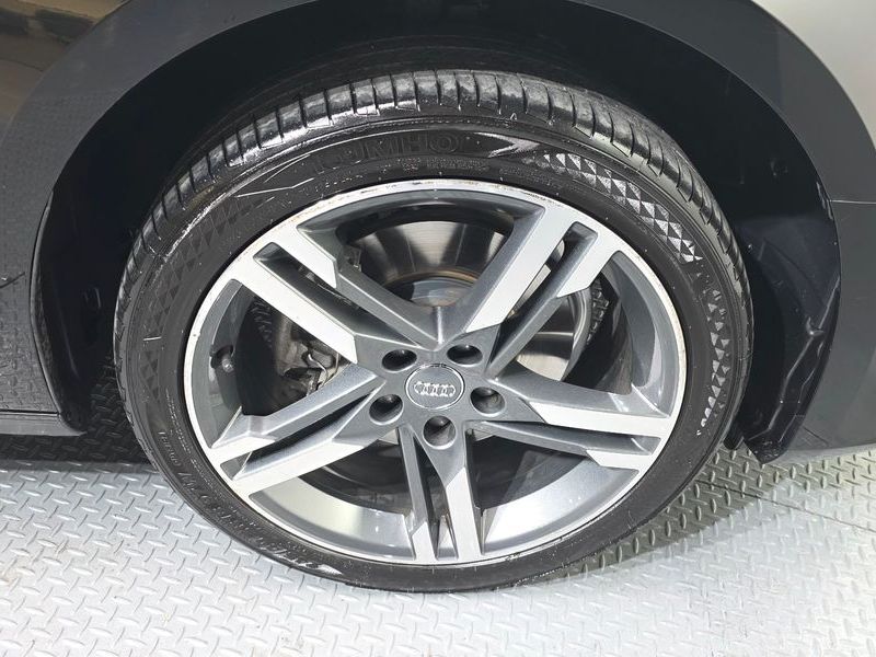 2019 Audi A4 B9 40 TFSI Premium photo 5
