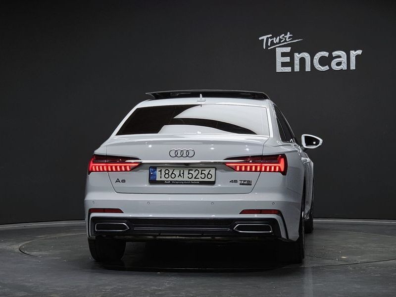 2021 Audi A6 45 TFSI Premium photo 4