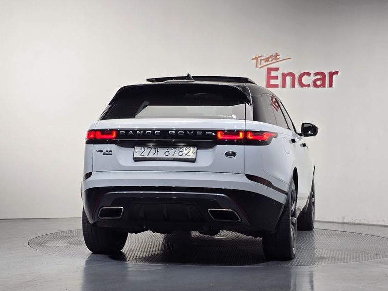 2018 Land Rover Range Rover Velar L560 3.0 D300 R-Dynamic HSE photo 4