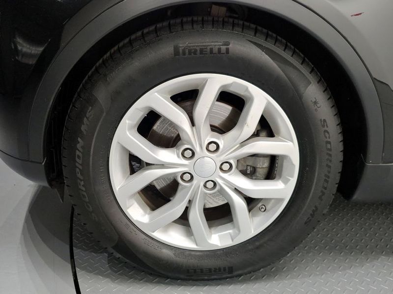 2018 Land Rover Discovery 5 L462 2.0 SD4 SE photo 5