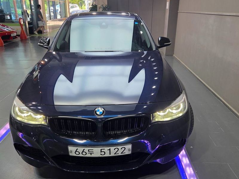 2014 BMW Gran Turismo GT 320d xDrive Sport photo 3
