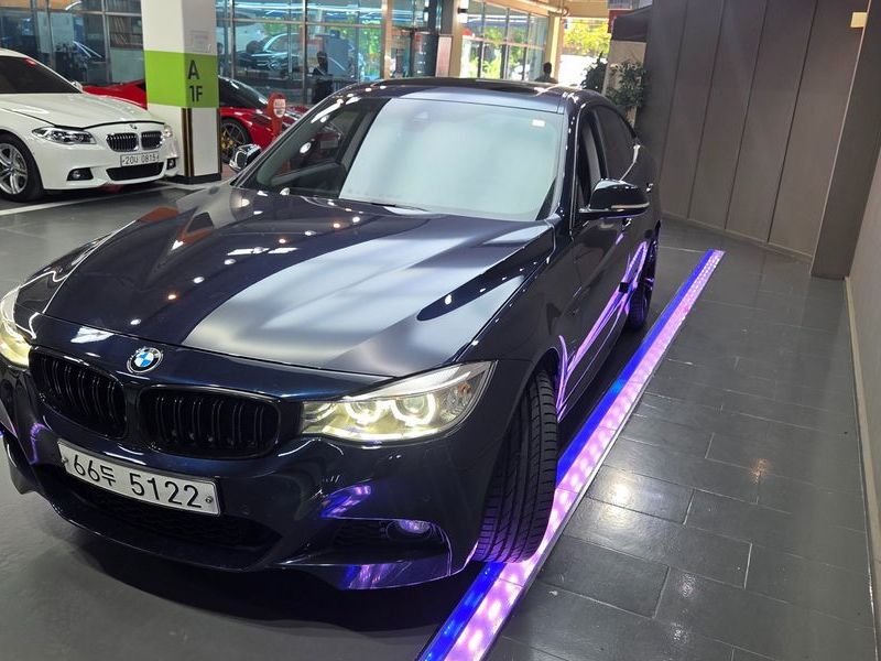 2014 BMW Gran Turismo GT 320d xDrive Sport photo 4
