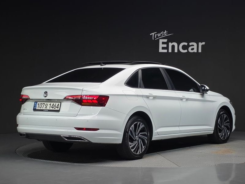 2021 Volkswagen Jetta 7th Generation 1.4 TSI Prestige photo 2
