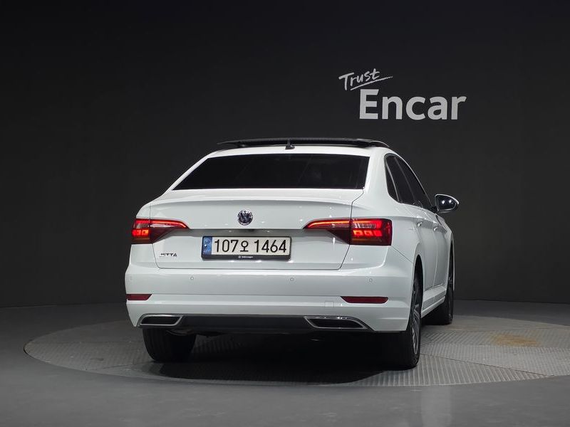 2021 Volkswagen Jetta 7th Generation 1.4 TSI Prestige photo 4