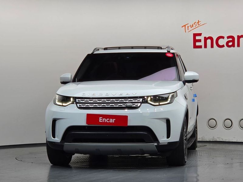 2020 Land Rover Discovery 5 L462 3.0 SD6 HSE Luxury photo 3