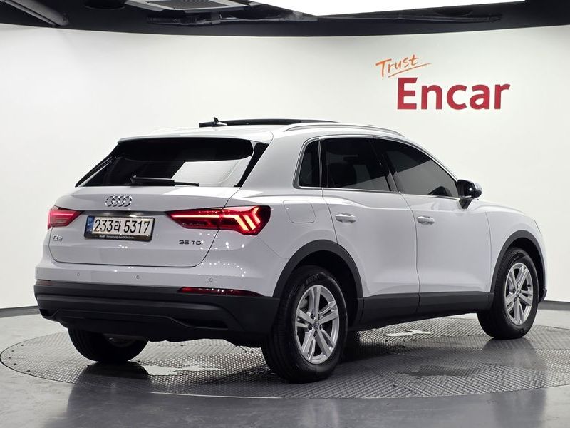 2020 Audi Q3 F3 35 TDI photo 2