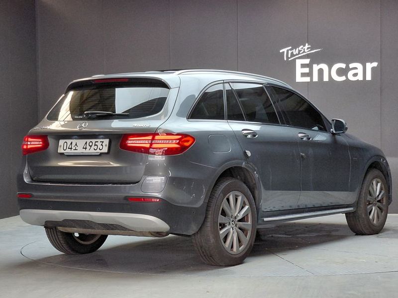 2019 Mercedes-Benz C-Class W205 GLC350e 4MATIC Premium photo 2
