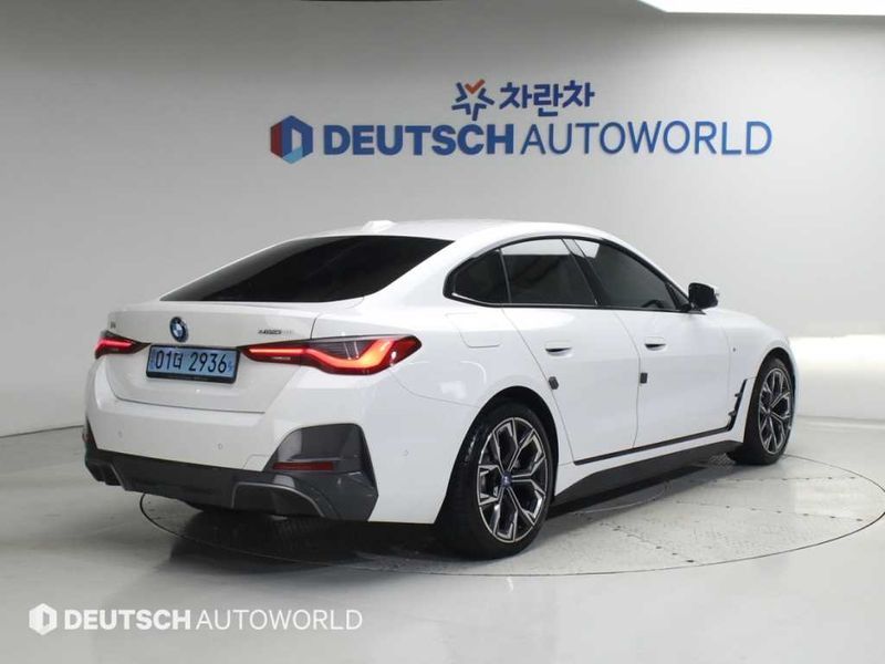 2022 BMW i4 G26 eDrive40 M Sports photo 2