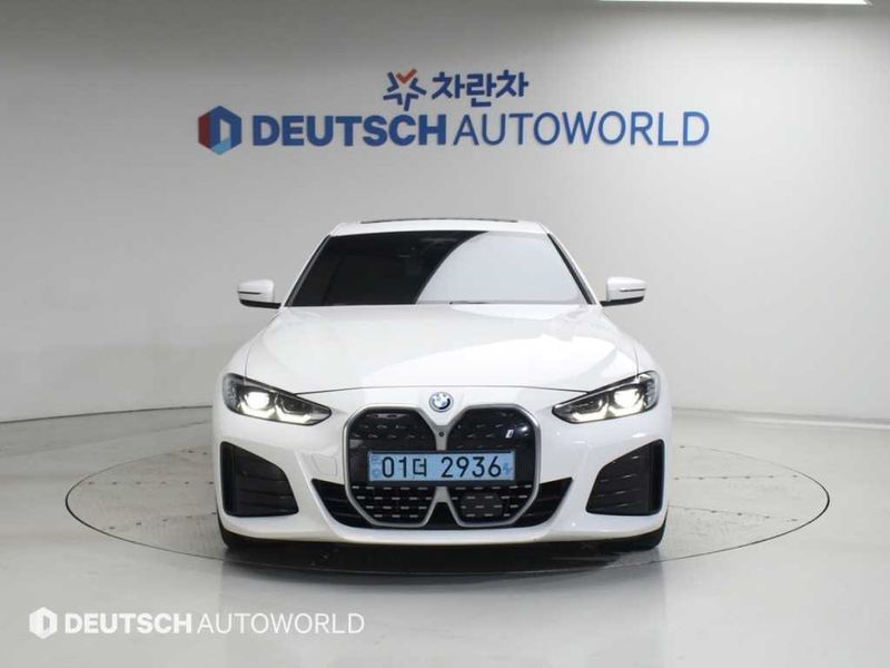 2022 BMW i4 G26 eDrive40 M Sports photo 3