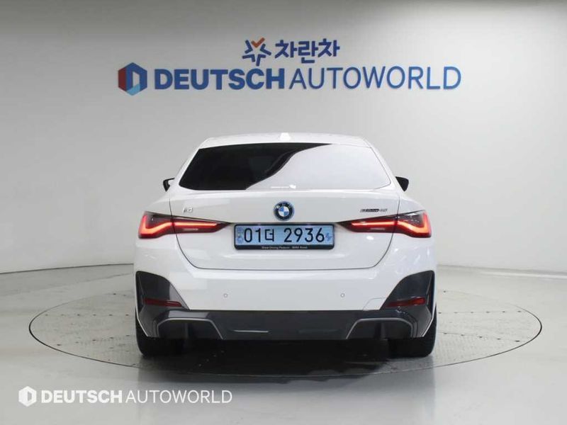 2022 BMW i4 G26 eDrive40 M Sports photo 4