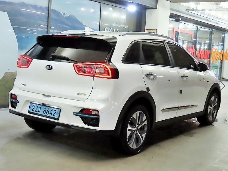 2019 Kia Niro DE Noblesse photo 4