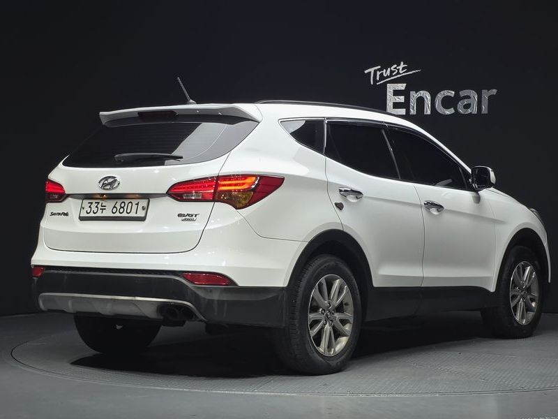 2014 Hyundai Santa Fe DM Diesel(e-VGT) 2.0 4WD Premium photo 2